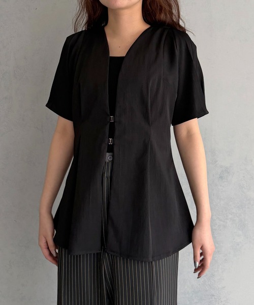 &g'aime(アンジェム)の「【&g'aime 】ウエストタックチュニック Waist-Tucked Tunic(シャツ/ブラウス・レディース・グレイッシュベージュ/ブラック・FREE)」の4枚目の写真