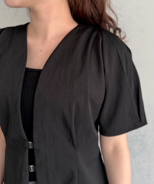 &g'aime(アンジェム)の「【&g'aime 】ウエストタックチュニック Waist-Tucked Tunic(シャツ/ブラウス・レディース・グレイッシュベージュ/ブラック・FREE)」の10枚目の写真