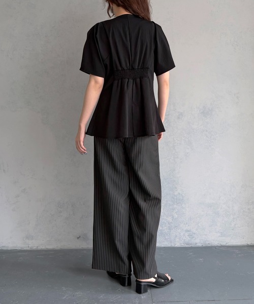 &g'aime(アンジェム)の「【&g'aime 】ウエストタックチュニック Waist-Tucked Tunic(シャツ/ブラウス・レディース・グレイッシュベージュ/ブラック・FREE)」の13枚目の写真