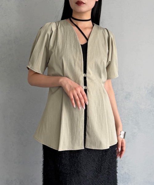 &g'aime(アンジェム)の「【&g'aime 】ウエストタックチュニック Waist-Tucked Tunic(シャツ/ブラウス・レディース・グレイッシュベージュ/ブラック・FREE)」の15枚目の写真