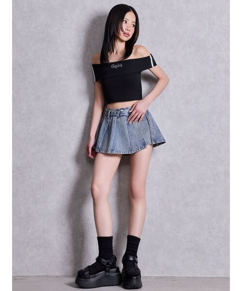 GYDA(ジェイダ)の「ハイウエストレイヤードプリーツスカートライクデニムショートパンツ(デニムスカート・レディース・その他2/ライトブルー・MEDIUM/SMALL)」の8枚目の写真