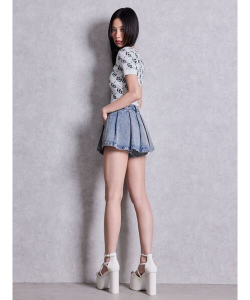 GYDA(ジェイダ)の「ハイウエストレイヤードプリーツスカートライクデニムショートパンツ(デニムスカート・レディース・その他2/ライトブルー・MEDIUM/SMALL)」の14枚目の写真