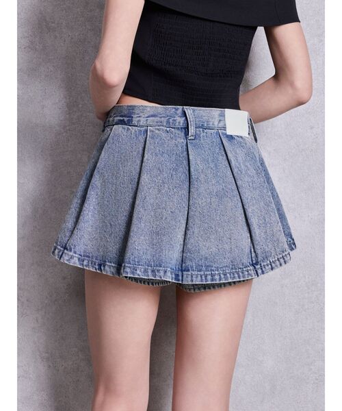GYDA(ジェイダ)の「ハイウエストレイヤードプリーツスカートライクデニムショートパンツ(デニムスカート・レディース・その他2/ライトブルー・MEDIUM/SMALL)」の22枚目の写真