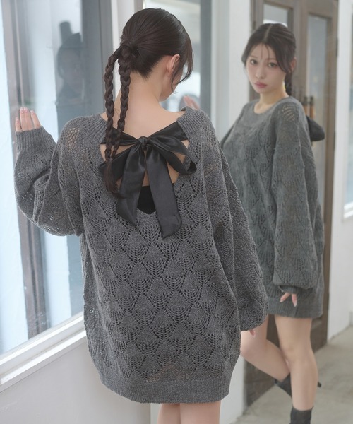 Ambre Neige(アンブルネージュ)の「back ribbon openwork knit / バックリボンスカシアミニット(ニット/セーター・レディース・アイボリー/チャコールグレー/オレンジ・FREE)」の2枚目の写真