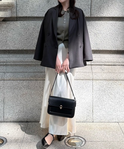 junoah(ジュノア)の「襟付きボタンデザインサマーニットトップス(ニット/セーター・レディース・アイボリー/ブラック/チャコール・LARGE/MEDIUM)」の13枚目の写真