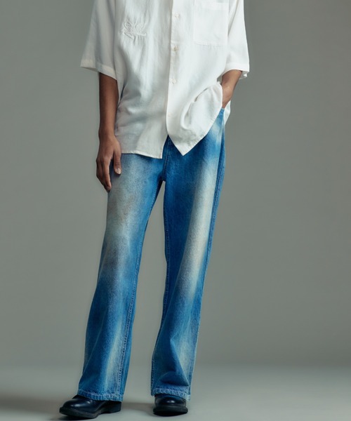 ADAM PATEK(アダムパテック)の「【ADAMPATEK/アダムパテック】aged finish denim pant エイジング加工デニムパンツ(デニムパンツ・レディース・ブラック/ブルー・1/2)」の2枚目の写真