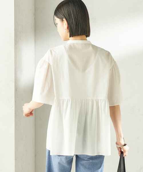 SHIPS（シップス）の「〈接触冷感 / 撥水加工〉TEXBRID(R) タフタ ショート スリーブ 羽織 シャツ（シャツ/ブラウス・レディース・ブラック/オフホワイト/ブラウン・ONE SIZE）」の15枚目の写真