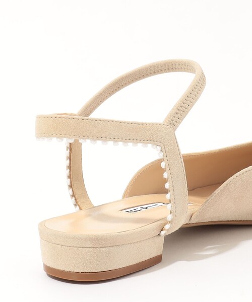 NEBULONI E（ネブローニ）の「NEBULONI E.  FLAT MULE フラットサンダル（サンダル・レディース・ライトベージュ・36/37/38）」の7枚目の写真