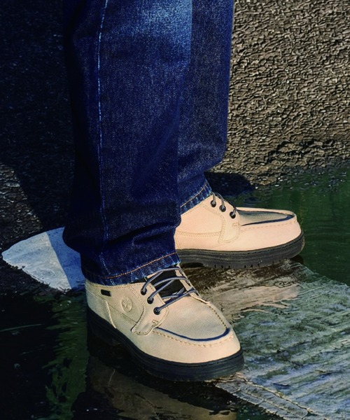 Timberland(ティンバーランド)の「HERITAGE GORE-TEX MOC TOE MID A2JU5AAM(ブーツ・メンズ・ベージュ・10h/10/9h/9/8h/8/7h/7/11)」の2枚目の写真