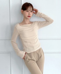 シャーリングドレープスリムTシャツ