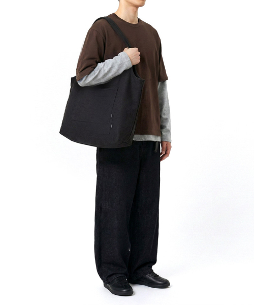 UNDEROFF(アンダーオフ)の「ヴィンテージビッグショッパーエコバッグ(ショルダーバッグ・メンズ・チャコール・F)」の2枚目の写真