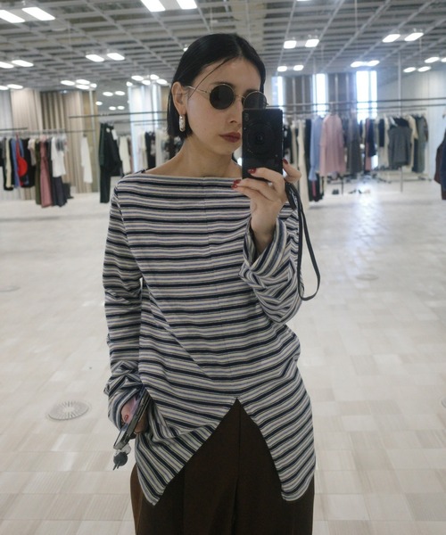 Ameri(アメリ)の「COLORFUL BORDER L/S TOP(Tシャツ/カットソー・レディース・アイボリー/ベージュ/グレー・FREE)」の10枚目の写真