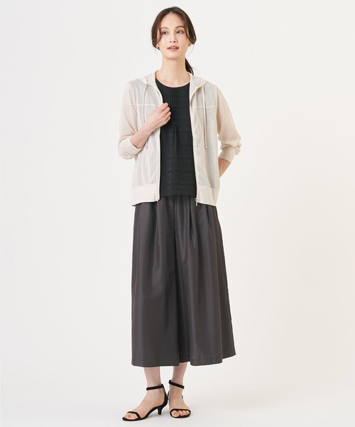 J.PRESS(ジェイプレス)の「エアリースパンボイル ガウチョ パンツ(その他パンツ・レディース・ベージュ系/グレー系/ネイビー系・T13/T15/T17)」の9枚目の写真