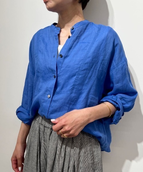 human woman(ヒューマンウーマン)の「◆【名品/ウォッシャブル/4カラー展開】ラミーボザムシャツブラウス(シャツ/ブラウス・レディース・ベージュ系その他2/ピンク/ネイビー/ブルー・MEDIUM)」の4枚目の写真