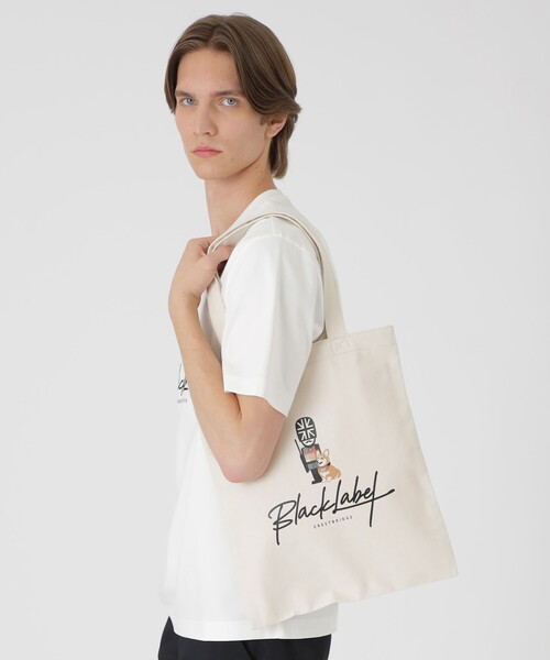 BLACK LABEL CRESTBRIDGE(ブラックレーベル・クレストブリッジ)の「ブリティッシュグラフィックトート(ショルダーバッグ・メンズ・オフホワイト/ブラック・FREE)」の4枚目の写真