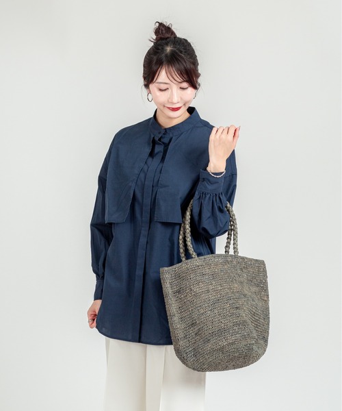 MADE IN MADA(メイドインマダ)の「【MADE IN MADA /メイドインマダ】大きめ かごバッグ ラフィア トートバッグ(かごバッグ・レディース・ベージュ系その他/ライトグレー・FREE)」の5枚目の写真