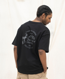 KALAPATTHAR（カラパタール）の「BACK DEER GRAPHIC SHORT-SLEEVED T-SHIRT - BLACK（Tシャツ/カットソー）」
