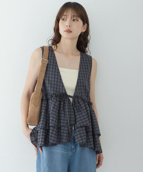 URBAN RESEARCH Sonny Label(アーバンリサーチサニーレーベル)の「サッカーチェックペプラムベストブラウス(シャツ/ブラウス・レディース・ブラウン/ブラック/チャコールグレー・FREE)」の5枚目の写真