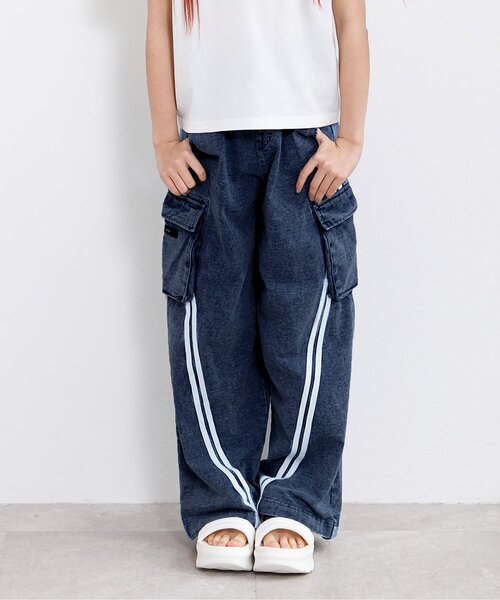 algy(アルジー)の「カットデニムラインパンツ(デニムパンツ・キッズ・サックスブルー/グレー・130/140/150/160)」の2枚目の写真