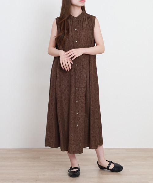 Anna Nicola(アンナニコラ)の「Anna Nicola ぼかしドットノースリーブワンピース(ワンピース・レディース・オフホワイト/ブラック/モカ・38)」の14枚目の写真