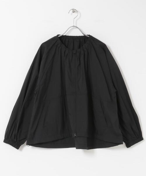 URBAN RESEARCH DOORS(アーバンリサーチドアーズ)の「『UR TECH』ポケッタブル撥水ノーカラーブルゾン | UVカット/紫外線対策/接触冷感/アウトドア/旅行/軽量/コンパクト(ブルゾン・レディース・ブラック/オフホワイト・FREE)」の21枚目の写真