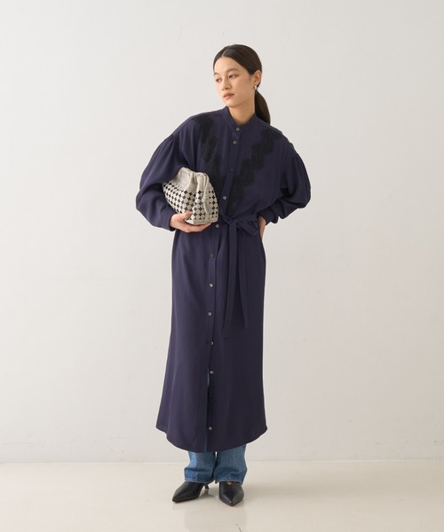 DESIGNWORKS(デザインワークス)の「レースコンビシャツワンピース(ワンピース・レディース・アイボリー/ネイビー・38)」の12枚目の写真