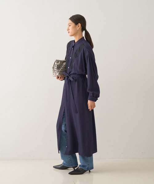 DESIGNWORKS(デザインワークス)の「レースコンビシャツワンピース(ワンピース・レディース・アイボリー/ネイビー・38)」の14枚目の写真