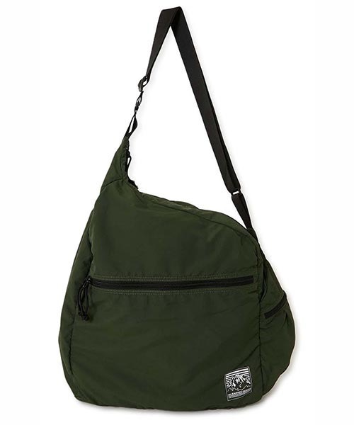 HIGH! STANDARD(ハイスタンダード)の「MT. RAINIER DESIGN /ウインドシェッド パッカブル ドロップバッグ(ショルダーバッグ・メンズ・オリーブ/ブラック/チャコールグレー・ONE)」の3枚目の写真