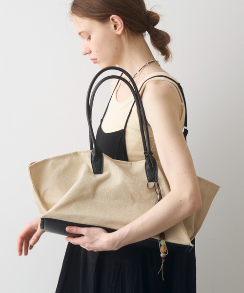 Crisp(クリスプ)の「natural combi tote bag / ナチュラルコンビトートバッグ(トートバッグ・レディース・ブラウン/ブラック・ONESIZE)」の3枚目の写真