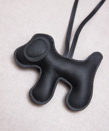 SHIZUTA（シズタ）の「SHIZUTA:ドッグチャーム キーホルダー／レザー調 犬モチーフ バッグアクセサリー（チャーム）」