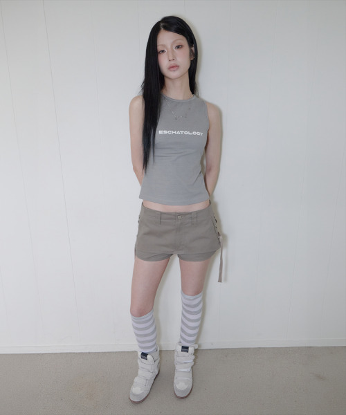 41PRAY（サイルプレイ）の「Layered Lace-Up Skirt shorts / Khaki Brown（スカート・レディース・カーキ・1/2）」の3枚目の写真