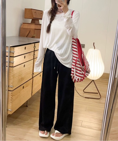 MAISON DE THERESE（メゾン ド テレーズ）の「6色展開 天糸 冷感 丸首 長袖Tシャツ UVカット エアコン対応 夏用インナー（Tシャツ/カットソー・レディース・ベージュ/パープル/ホワイト/ブラック/ブルー/グレー・FREE）」の12枚目の写真