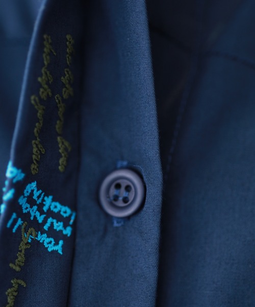 Emago(イマゴ)の「EMAGO らくがきロゴ刺繍シャツ 長袖(シャツ/ブラウス・レディース・ネイビー/ブラック/ホワイト・FREE)」の14枚目の写真