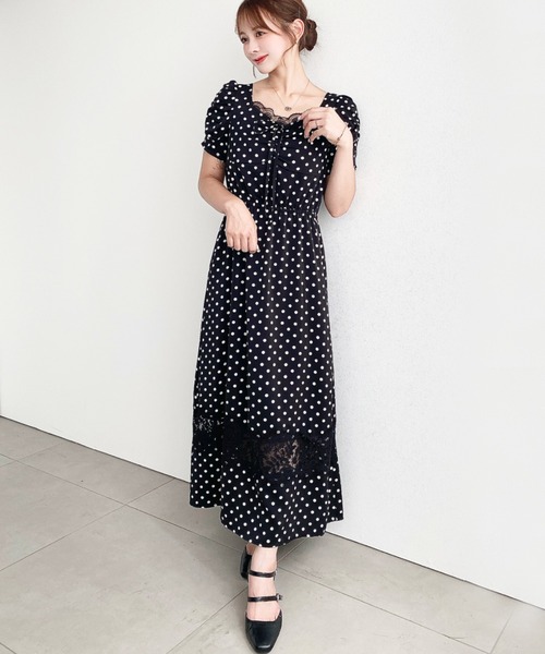 moment+(モーメントプラス)の「レーストリムドットロングワンピース(ワンピース・レディース・ブラック/アイボリー・M)」の15枚目の写真