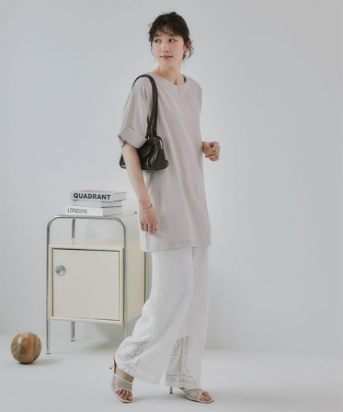 slattgir(スラットジール)の「高身長 バックリボンデザインチュニックブラウス(トールサイズ)Essenave(シャツ/ブラウス・レディース・ネイビー/ライトベージュ・M~L/LL~3L/4L~5L)」の4枚目の写真