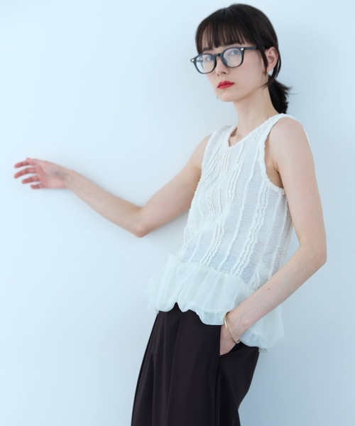 flaeu(フラユ)の「Balloon Peplum Sleeveless Top(Tシャツ/カットソー・レディース・ホワイト/ブラック・FREE)」の4枚目の写真