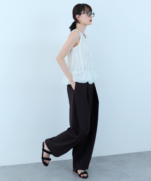 flaeu(フラユ)の「Balloon Peplum Sleeveless Top(Tシャツ/カットソー・レディース・ホワイト/ブラック・FREE)」の6枚目の写真