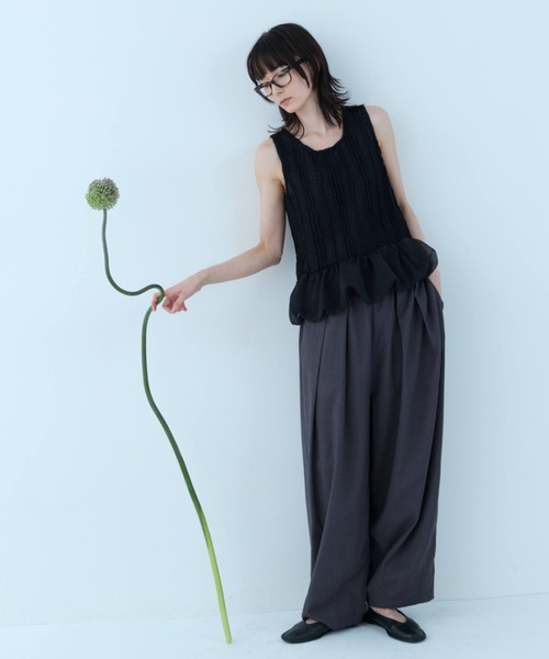 flaeu(フラユ)の「Balloon Peplum Sleeveless Top(Tシャツ/カットソー・レディース・ホワイト/ブラック・FREE)」の17枚目の写真