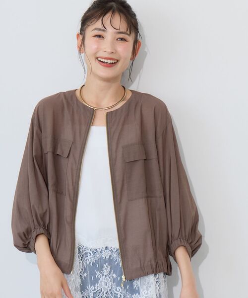 le.coeur blanc(ルクールブラン)の「シアーノーカラーポケットブルゾン(ブルゾン・レディース・カーキブラウン/ベージュ/ブラック・38)」の8枚目の写真