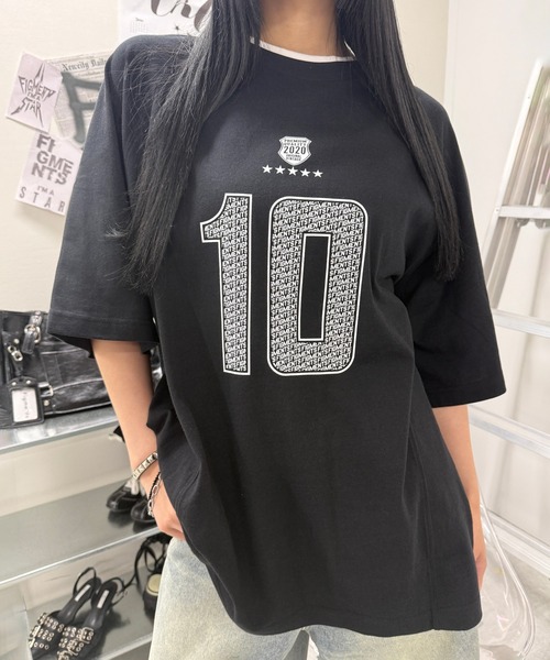 Figments(フィグメンツ)の「ナンバリングフェードビッグTシャツ(Tシャツ/カットソー・レディース・ホワイト/ブラック・FREE)」の6枚目の写真