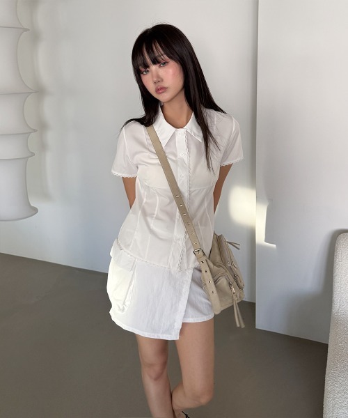 4INT.(フォイント)の「スリムフィット 無地 レース 半袖 クロップド シャツ ブラウス(シャツ/ブラウス・レディース・ホワイト/グレー/ブラック・FREE)」の18枚目の写真