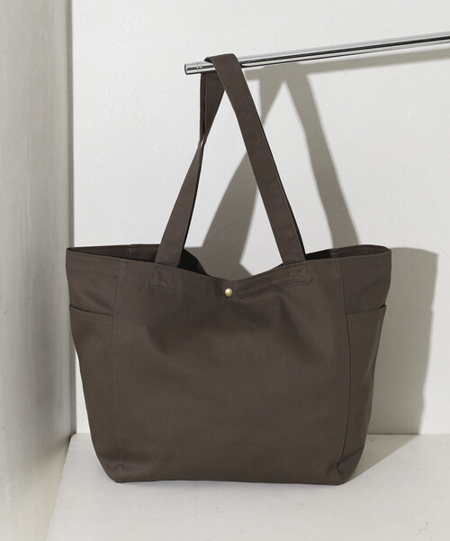 AMERICANA(アメリカーナ)の「Americana/アメリカーナ × Firsthand 別注embroidery TOTE BAG M / ロゴ刺繍 トートバッグ Mサイズ 限定展開(トートバッグ・レディース・ベージュ/チャコールグレー/ピンク/ダークブラウン・FREE)」の18枚目の写真