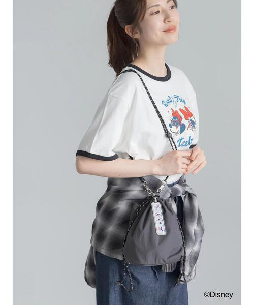 Te chichi(テチチ)の「【Disney】MICKEY&FRIENDS/巾着バッグ(ハンドバッグ・レディース・ブラック/グレー・F)」の9枚目の写真