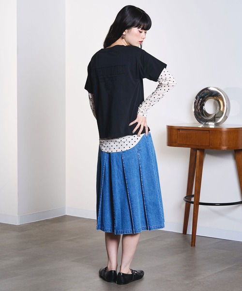 ROSE BUD(ローズバッド)の「DENIM PLEATED MIDI SKIRT(デニムスカート・レディース・ライトインディゴブルー・S/M)」の13枚目の写真