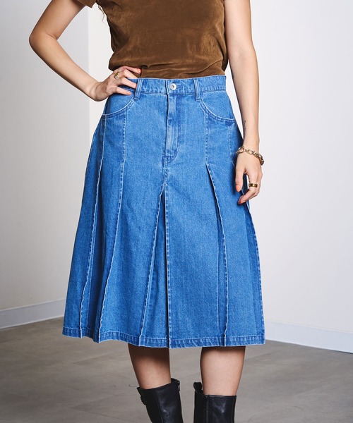 ROSE BUD(ローズバッド)の「DENIM PLEATED MIDI SKIRT(デニムスカート・レディース・ライトインディゴブルー・S/M)」の14枚目の写真