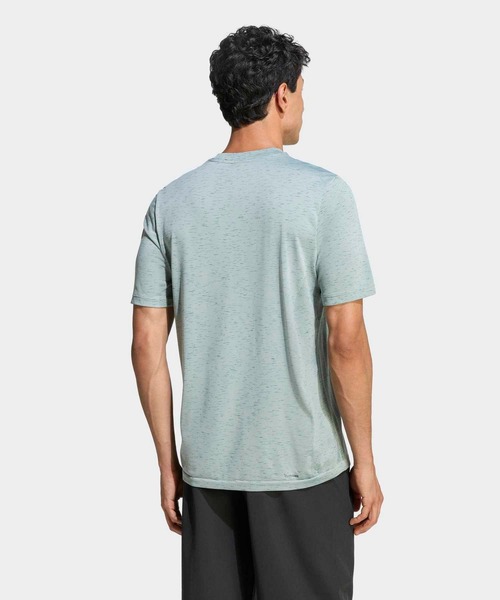 adidas(アディダス)の「ワークアウト エッセンシャルズ シームレス Tシャツ / アディダス adidas(Tシャツ/カットソー・メンズ・グリーン・MEDIUM/X-LARGE/X-SMALL)」の2枚目の写真