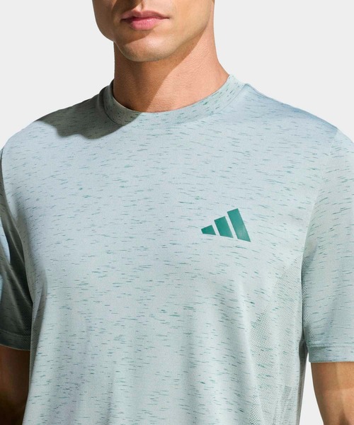 adidas(アディダス)の「ワークアウト エッセンシャルズ シームレス Tシャツ / アディダス adidas(Tシャツ/カットソー・メンズ・グリーン・MEDIUM/X-LARGE/X-SMALL)」の3枚目の写真