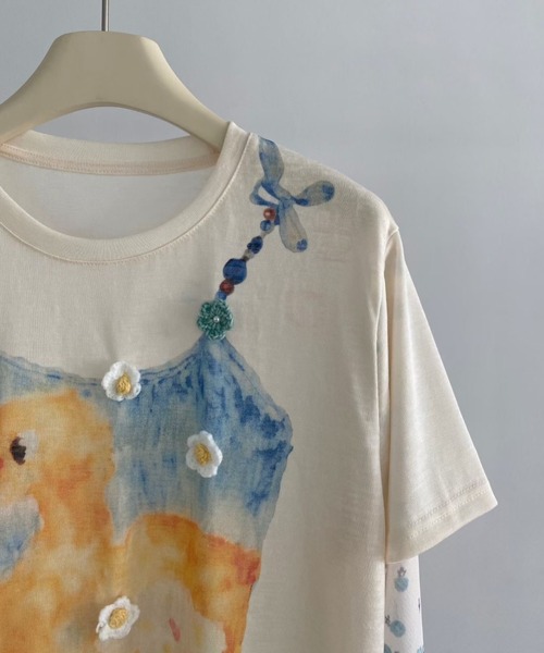 CHUN CHUN NOTES(チュンチュンノーツ)の「26AW/フラワーモチーフ付き アヒルプリント フェイクレイヤードTシャツ(Tシャツ/カットソー・レディース・アイボリー・F)」の9枚目の写真