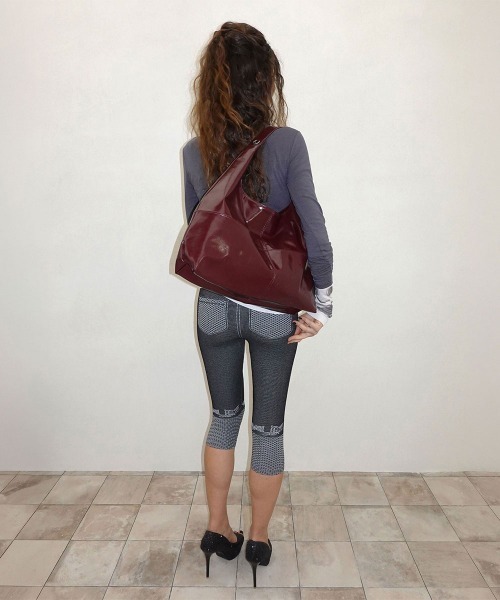 SCULPTOR(スカルプター)の「Carryall Hobo Bag(ショルダーバッグ・レディース・バーガンディー/ミント/ブラック・FREE)」の12枚目の写真