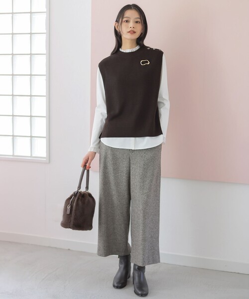 J.PRESS Ladies(J.プレス レディス)の「【プラスワンアイテムに】DRALON MERINO ニット ベスト(ベスト・レディース・ダークブラウン系/ピーコックグリーン系/ネイビー系/ライトグレー系/ベージュ系・SMALL)」の6枚目の写真